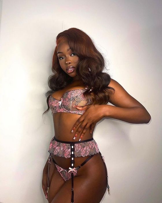 Девушки по вызову: Легкий путь к расслаблению и удовольствию